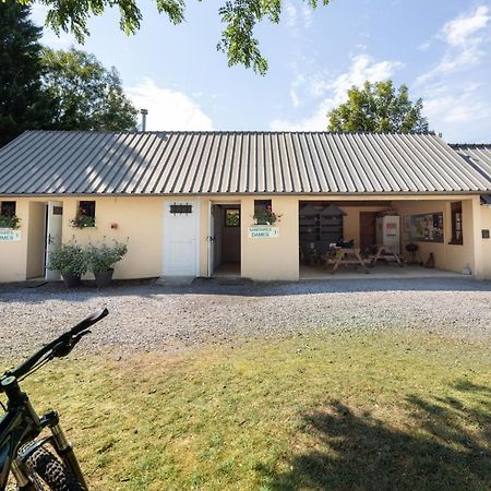 Tente Safari Lodge Ferme Carrique Tardets-Sorholus Bagian luar foto