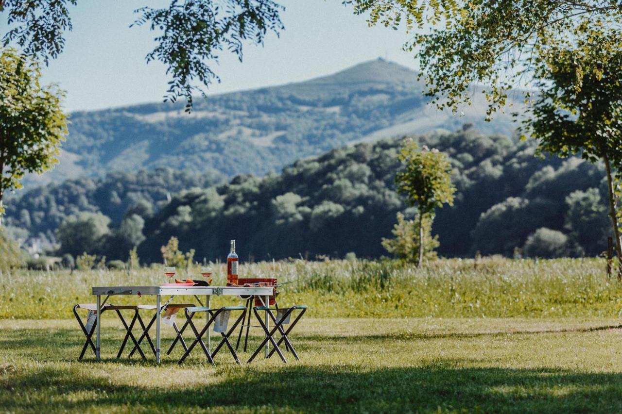 Tente Safari Lodge Ferme Carrique Tardets-Sorholus Bagian luar foto
