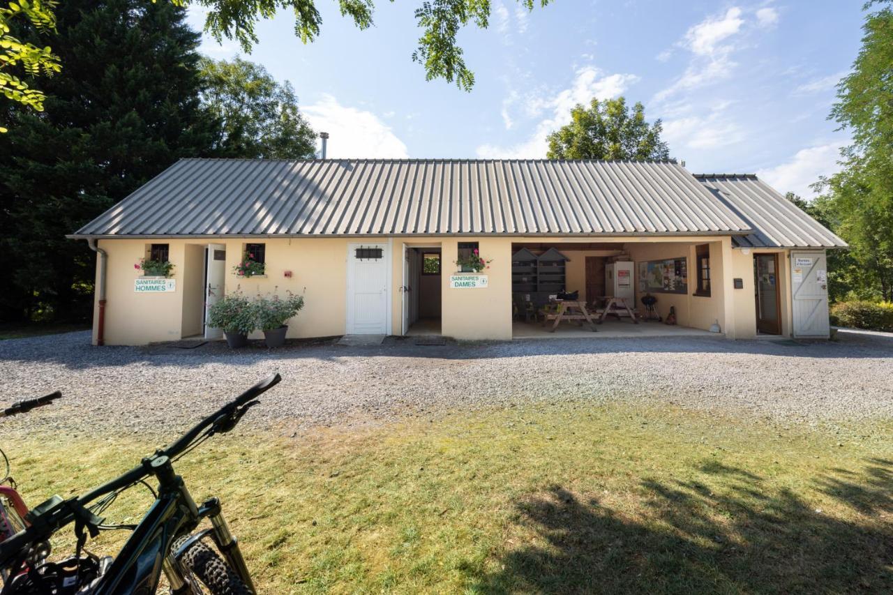 Tente Safari Lodge Ferme Carrique Tardets-Sorholus Bagian luar foto