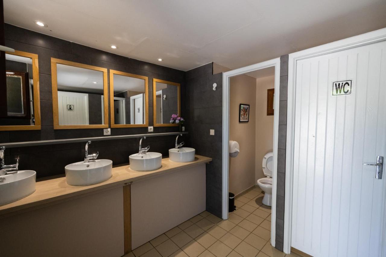 Tente Safari Lodge Ferme Carrique Tardets-Sorholus Bagian luar foto